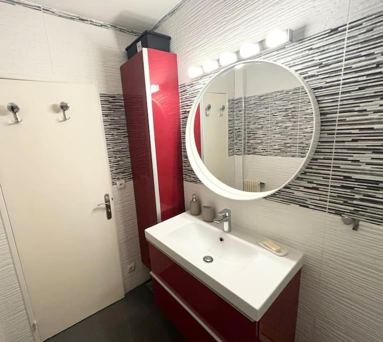 Appartement Confort Avec Balcon - Champigny Exterior foto