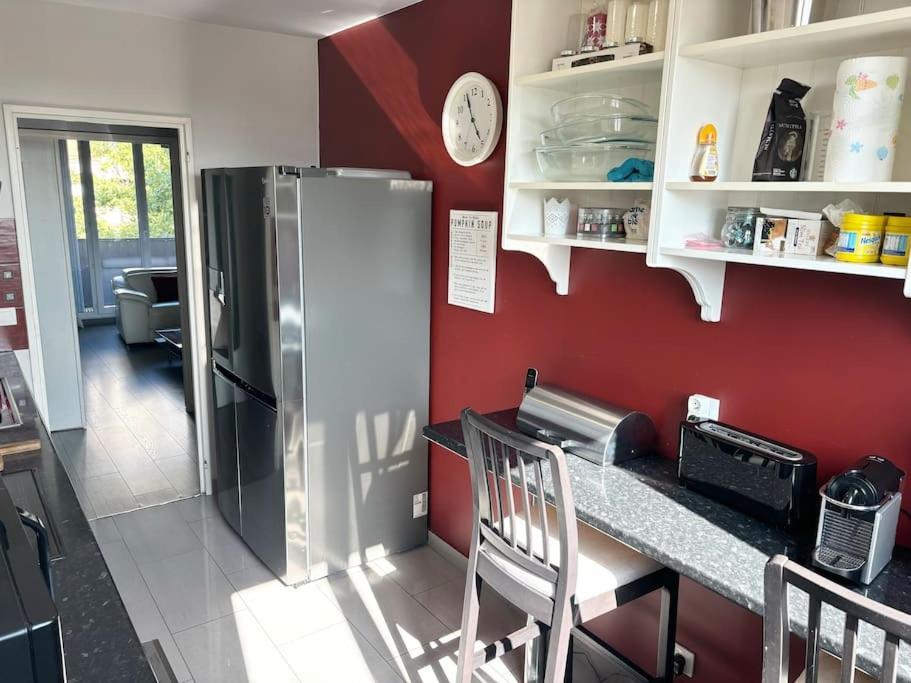 Appartement Confort Avec Balcon - Champigny Exterior foto