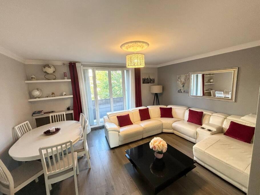 Appartement Confort Avec Balcon - Champigny Exterior foto